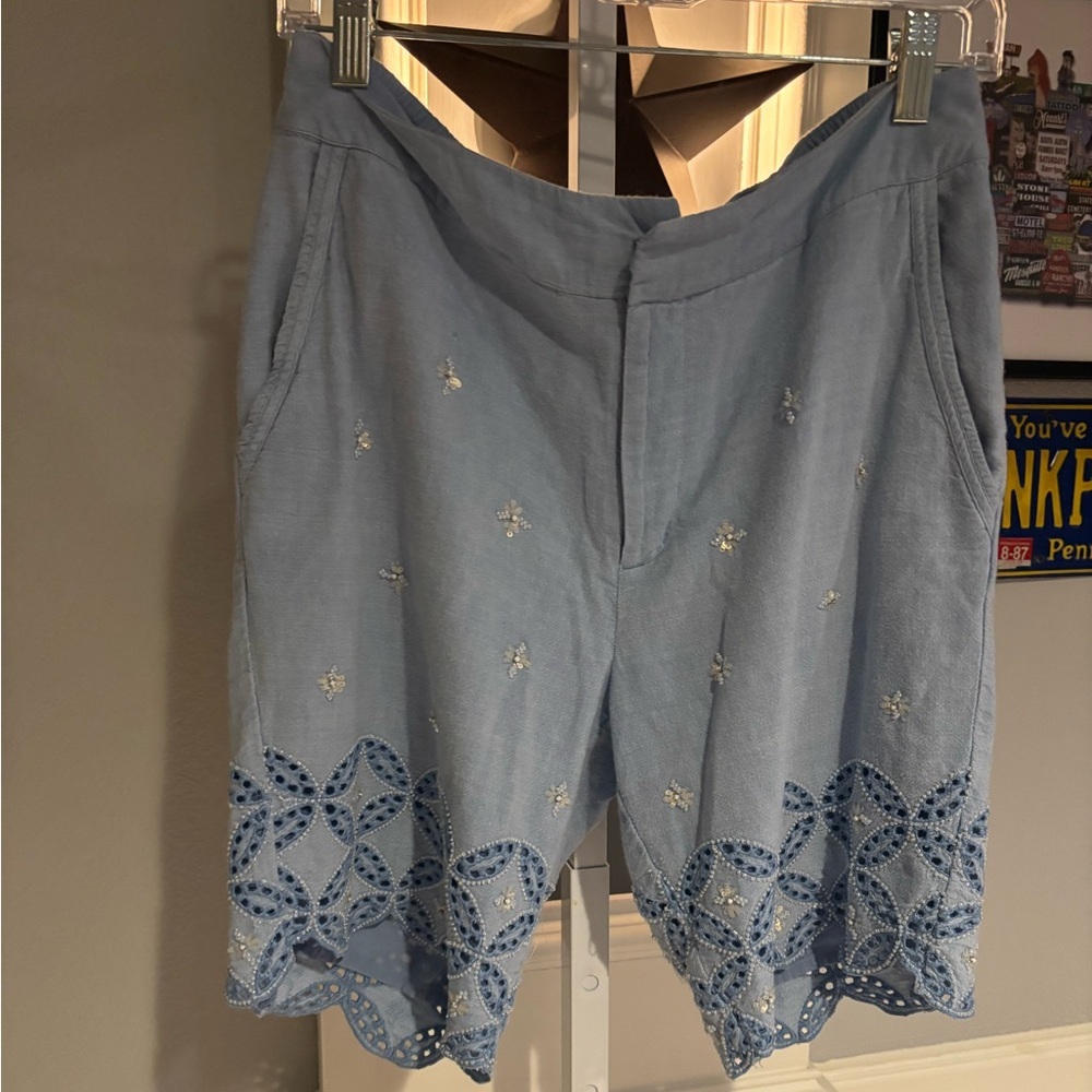 Soft Surroundings Light Blue Embroidered Shorts Size Small